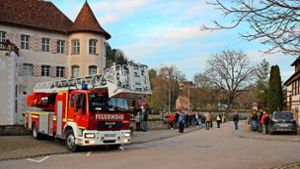 Feuerwehrübung am Glatter Schloss: Nach 42 Minuten heißt es „Wasser halt“