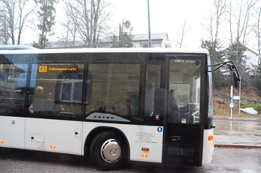 Die Bahnstrecke zwischen Freudenstadt und Eutingen ist wieder freigegeben, der Schienenersatzverkehr mit Bussen nicht mehr nötig. Foto: Schwark