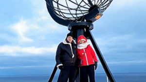 Geschafft! Marina und Thomas Meyer waren fast allein, als sie am Nordkap ankamen. Foto: Meyer