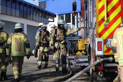 Als die Feuerwehr an der Einsatzstelle eintraf, hatten die Betriebsangehörigen bereits die Räumlichkeiten verlassen. Foto: Marc Eich