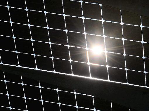Nicht jedem gefallen großflächige Fotovoltaikanlagen, wie sie die Firma Höhn in Rosenfeld plant. Symbolfoto: Seeger Foto: Schwarzwälder-Bote