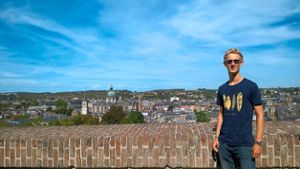 Bastian Ruf genießt den atemberaubenden Ausblick über Namur.  Foto: Privat Foto: Schwarzwälder Bote