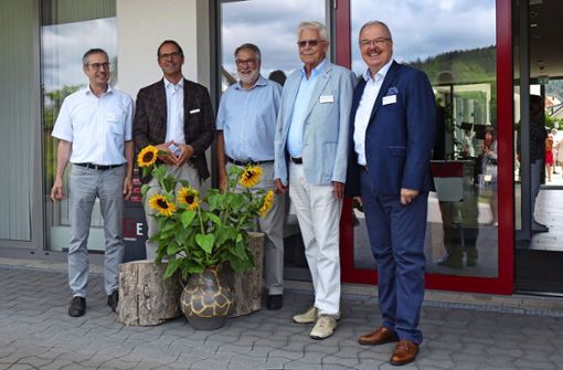 Im Lebenszentrum Ebhausen gab es einige Veränderungen: Lothar Elsner (von links), Tobias Beißwenger, Bernd Götze, Udo Heissler und  Volker Schumacher. Foto: Matthias Buchner