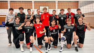 Die U20-Volleyballer der TSG Balingen freuen sich über Rang zwei bei den Bezirksmeisterschaften. Foto: Pöltl