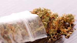 Wegen dem Besitz von 95 Gramm Marihuana ist ein 23-Jähriger zu einer Geldstrafe verurteilt worden (Symbolfoto). Foto: juniart_stock.adobe.com
