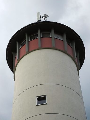 Der Gemeinderat lehnte mehrheitlich die Installation von Strahlern sowie einer Webcam am Wasserturm in Liebelsberg ab.  Foto: Stocker Foto: Schwarzwälder Bote