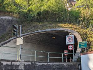 Überholverbot ignoiert: Beinahe-Unfall im Tunnel zwischen Schiltach und Schramberg