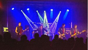 Rocknacht: Das Rockorchester bringt die Dotternhausener Festhalle zum Beben