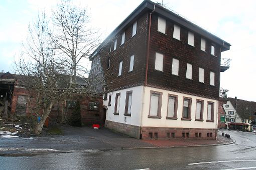 Juristischer Zankapfel: Die alte Apotheke im Ortskern von Loßburg. Foto: Rath