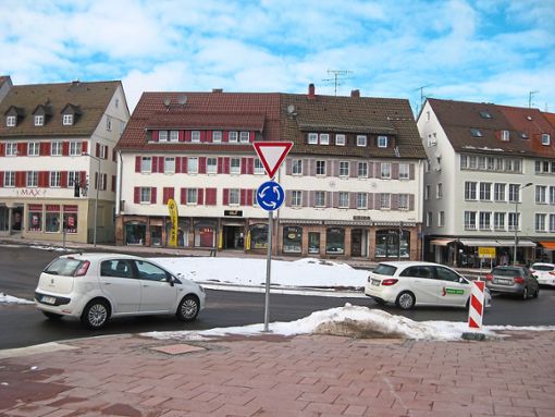 Auf dem Kreisverkehr am Promenadeplatz soll vor allem die Feistaubkonzentration  gemessen werden.  Foto: Breitenreuter Foto: Schwarzwälder Bote