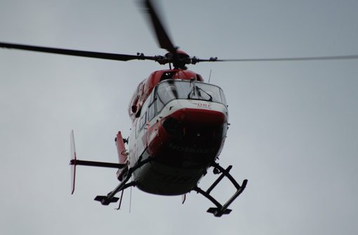 Mit einem Rettungshubschrauber wurde das schwer verletzte Kind in eine Klinik geflogen. (Symbolfoto) Foto: Kamera24.tv
