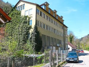 Das ehemalige Fabrikgebäude Längenbachweg 1 wird zu einem ansehnlichen Wohngebäude umgebaut. Foto: Eitel Foto: Schwarzwälder-Bote