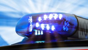 Autofahrer verursacht Unfall bei Blumberg und flüchtet