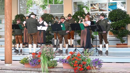 Die Jagdhornbläser der Jägervereinigung Kreis Freudenstadt gaben ein Konzert im Kurhaus.  Fotos: Günther Foto: Schwarzwälder Bote