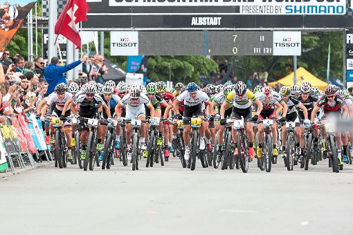 Auf ein packendes Rennen dürfen sich die Radsportfans freuen, wenn am Sonntagnachmittag um 14.15 Uhr in Albstadt der Startschuss zum 2. Lauf des UCI-Weltcups fällt.  Foto: Eibner