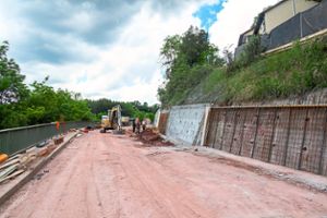 Es geht voran: Die Stützmauerarbeiten sind aktuell einer der Schwerpunkte. Foto: Stadt Wildberg