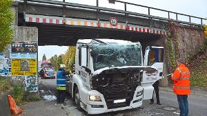 Zollernbahn: Lkw-Unfall legt Zugverkehr lahm