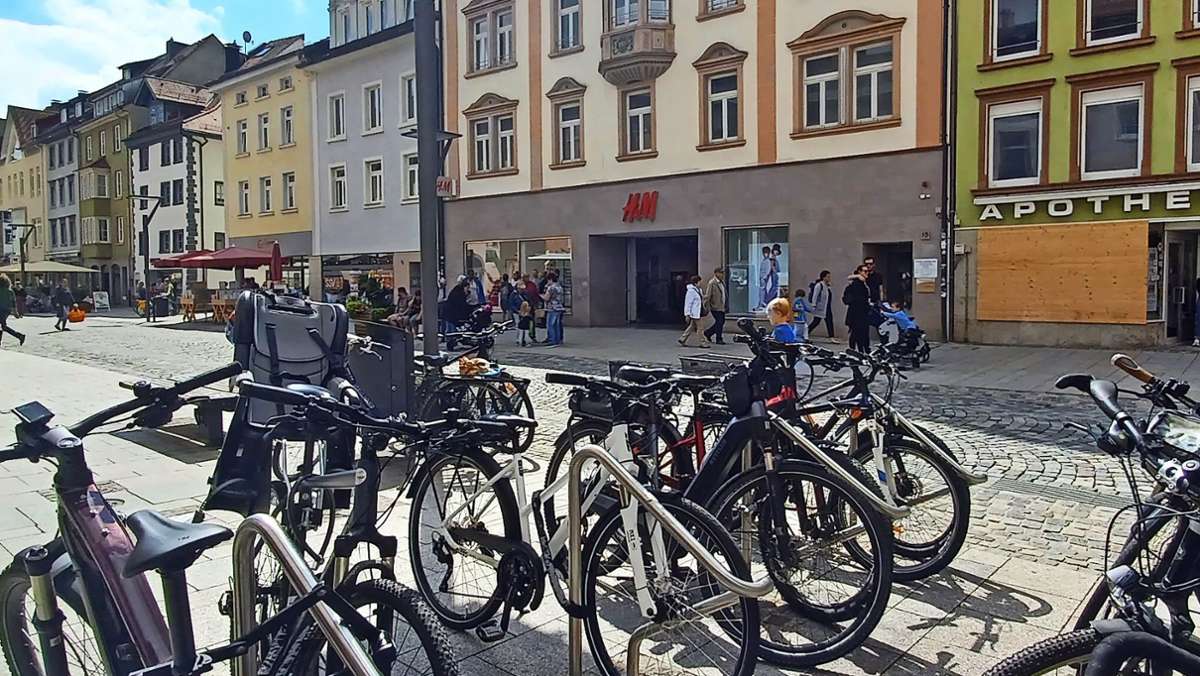 Rücksichtslose Radfahrer: Passanten ärgern sich über Situation in Villingen-Schwenningen