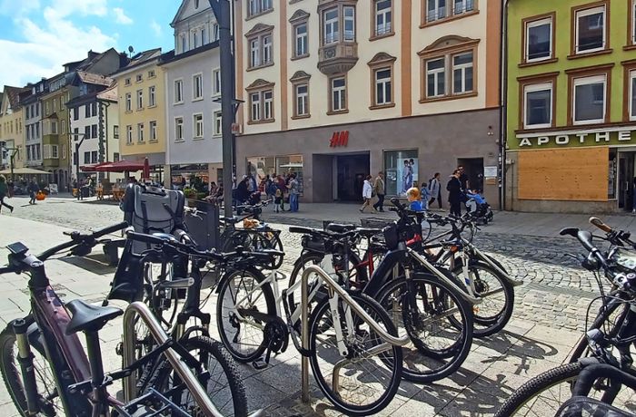Rücksichtslose Radfahrer: Passanten ärgern sich über Situation in Villingen-Schwenningen