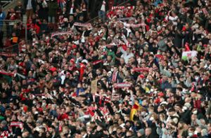 Die Abreise für die Fans des VfB Stuttgart ist erschwert. Foto: imago images