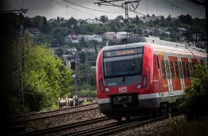 Verspätungen und Ausfälle: Stuttgarter S-Bahn-Reisende mussten am Freitag Nervenstärke beweisen (Symbolbild). Foto: Lichtgut/Achim Zweygarth