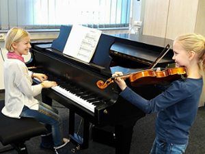 Die Schülerinnen und Schüler der Musik- und Kunstschule Albstadt freuen sich darauf, ihr Können zu präsentieren. Foto: Schwarzwälder Bote