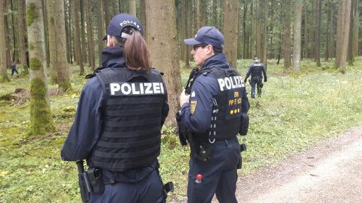 Die Suche nach dem mutmaßlichen Mörder von drei Menschen in Villingendorf geht weiter Foto: Horst/Schwenk