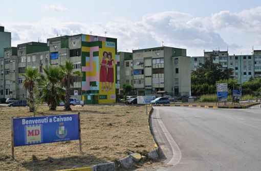 „Willkommen in Caivano“? Die 36 000-Einwohner-Gemeinde bei Neapel ist eine Hochburg des organisierten Verbrechens. Foto: Imago/Italy Press