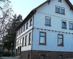Im Rathaus Oberreichenbach kann man sich über den größten Betrag freuen, der aus dem ELR-Programm in den Landkreis Calw fließt. Foto: Schabert Foto: Schwarzwälder-Bote