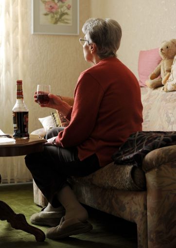Die Zahl der alkoholkranken Senioren  steigt.  Foto: Wagner Foto: Schwarzwälder Bote