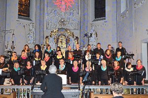 Der Adoramus-Chor hat unter der Leitung von Bernhard Mussler für seinen Auftritt vom Publikum großen Applaus bekommen. Foto: Faitsch Foto: Schwarzwälder-Bote