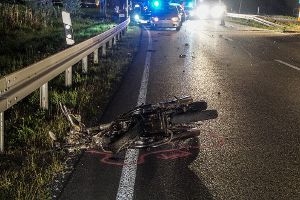 Zu Beginn des vergangenen Wochenendes ist ein 30-jähriger Motorradfahrer auf der B 463 nahe Balingen-Frommern ums Leben gekommen. Zum Artikel Foto: SDMG/ Maurer