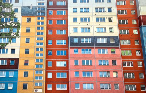 Wohnungen, Häuser und andere Immobilien kosten auch in Pforzheim immer mehr.  Symbolfoto: Krumm Foto: Schwarzwälder Bote