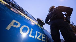 In Fürth hat ein 21-Jähriger mehrmals mit einer Schreckschusspistole geschossen (Symbolfoto). Foto: dpa/Marijan Murat