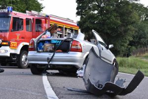 Nach einem schweren Unfall war die Bundesstraße 463 zwischen Balingen-Dürrwangen/Weilstetten und Albstadt-Laufen in beiden Fahrtrichtungen voll gesperrt. Es kam zu einem Verkehrschaos. Foto: Jannik Nölke