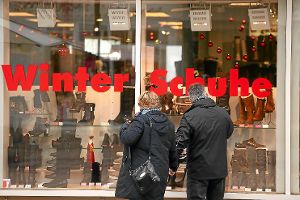 Für alle etwas dabei – und das nicht nur im Winter: Die Balinger Einzelhändler ziehen jede Menge Kaufkraft aus dem Umland in die Innenstadt.  Foto: Maier