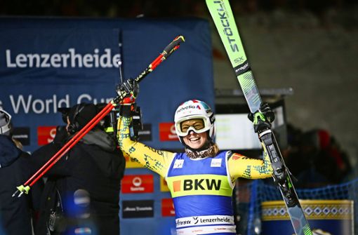 Skicrosserin Daniela Maier bejubelte am Donnerstag auf der Reiteralm einen starken dritten Platz. Foto: Rometsch