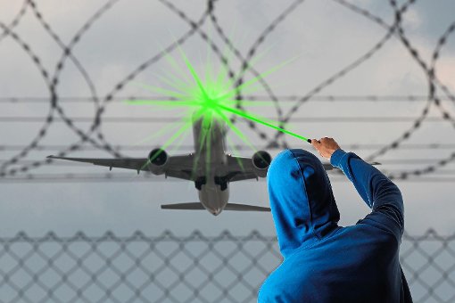 Laserpointer-Attacken auf Flugzeuge nehmen immer  mehr zu. Symbol-Foto. Foto: ©RioPatuca Images/Fotolia.com