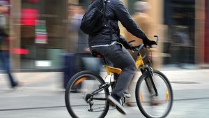 Belgischer Tourist stürzt mit Fahrrad