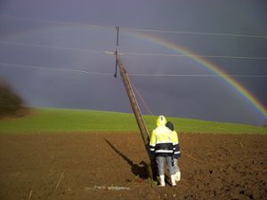 Auch auf dem Großen Heuberg riefen am Mittwoch Stromausfälle die Monteure der Netze BW auf den Plan. (Symbolbild)  Foto: Pässler