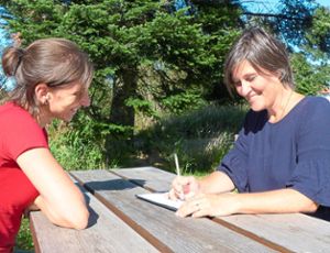 Regina Drobnik (links) und Susanne Berzborn  bereiteten die Online-Umfrage vor.   Foto:  Haist/Nationalpark Schwarzwald Foto: Schwarzwälder Bote