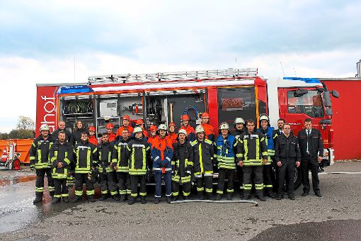 Schlagkräftige Truppe: die Teilnehmer an der 24-Stunden-Übung in Geislingen. Foto: Breisinger Foto: Schwarzwälder-Bote