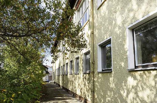 Das ehemalige Schulgebäude in Obertalheim soll eine neue Unterkunft für Flüchtlinge werden.  Foto: Hopp