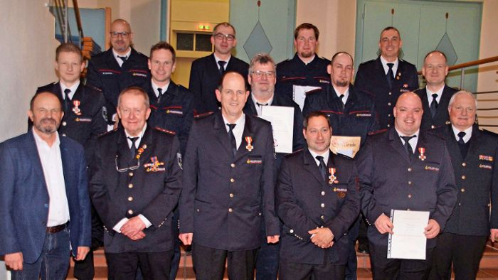 Feuerwehr Furtwangen ehrt treue Mitglieder