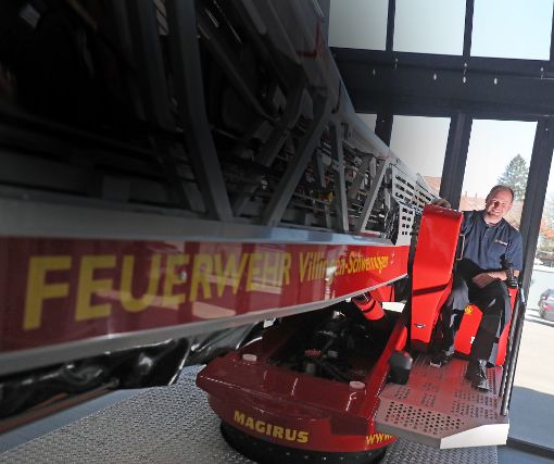 Seit 1. April ist Ben Bockemühl der neue hauptamtliche Gesamtkommandant der Freiwilligen Feuerwehr Villingen-Schwenningen.  Foto: Eich