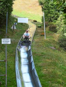 Rasante Fahrt mit Spaß, Action und Tempo auf der Riesenrutschbahn in Poppeltal. Foto: Stadler
