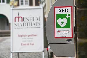 AED-Standort am Stadthaus. Foto: Rath