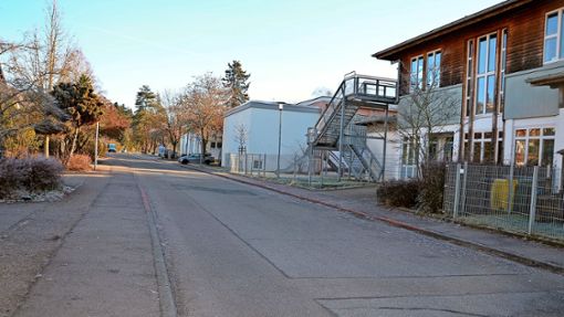 Der Forellenweg in Marbach, an dem sich Schule, Festhalle und Kindertagesstätte befinden, soll zu einer Fahrradstraße ausgewiesen werden. Foto: Ursula Kaletta