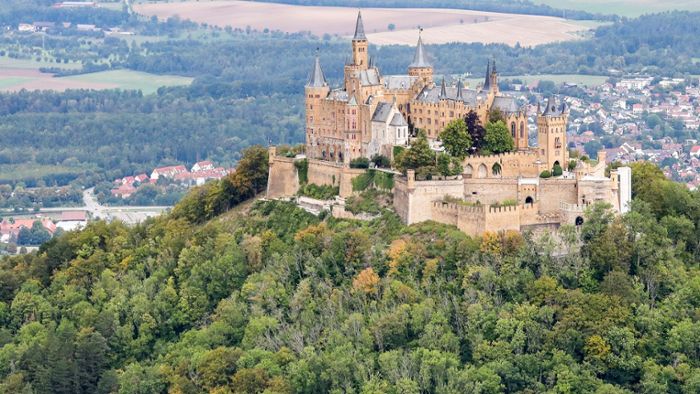 Zur Burg, ins Museum und zur  Feuerwehr am Hohenzollerntag