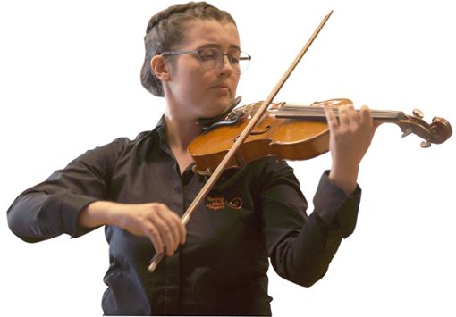 Marina Behrens beeindruckte auf der Violine alle Anwesenden. Foto: Schwarzwälder Bote